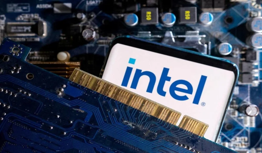 Microsoft and Intel Strike a Billion-Dollar Chip Deal