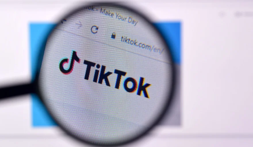 TikTok is testing AI-generated search results