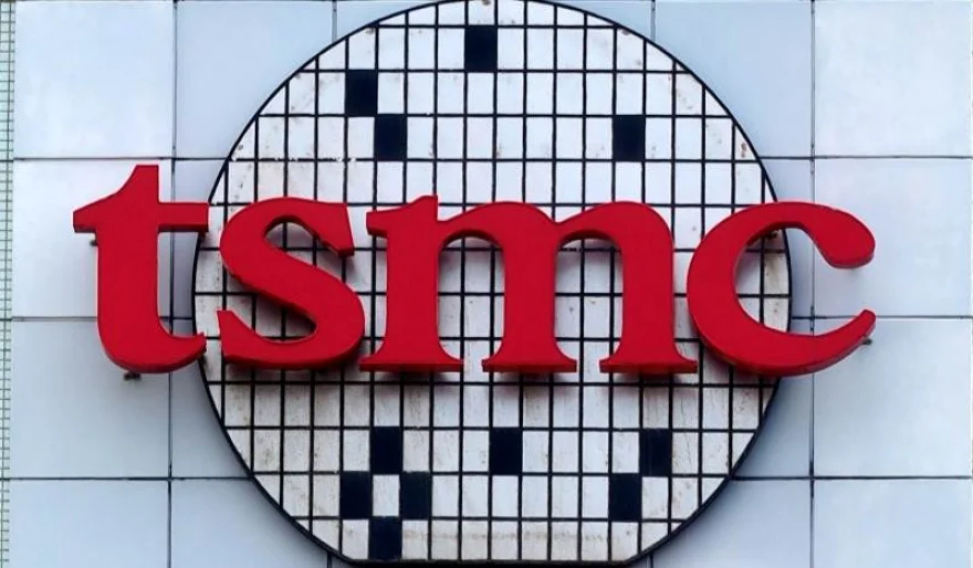 Samsung and TSMC in Talks to Build AI Chip Megafactories in UAE