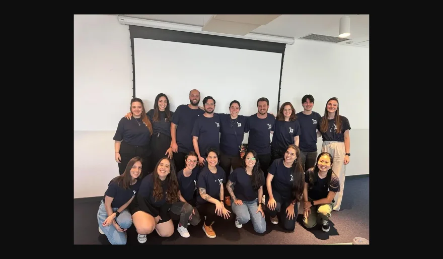 Revelo Rides AI Wave as U.S. Companies Tap LatAm Talent for Post-Training LLM Work